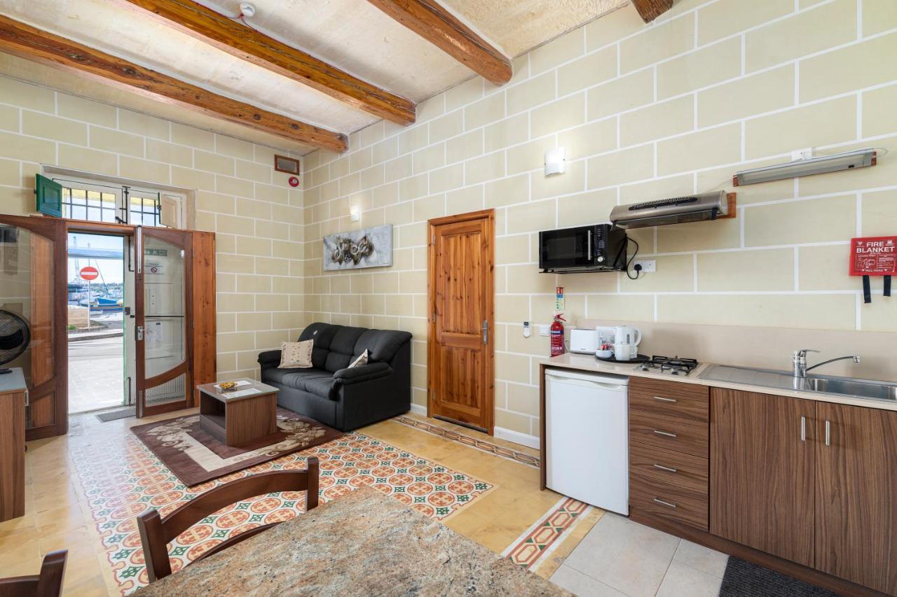 Quayside Apartments 마르사실로크 외부 사진