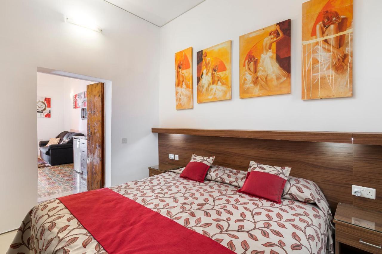 Quayside Apartments 마르사실로크 외부 사진