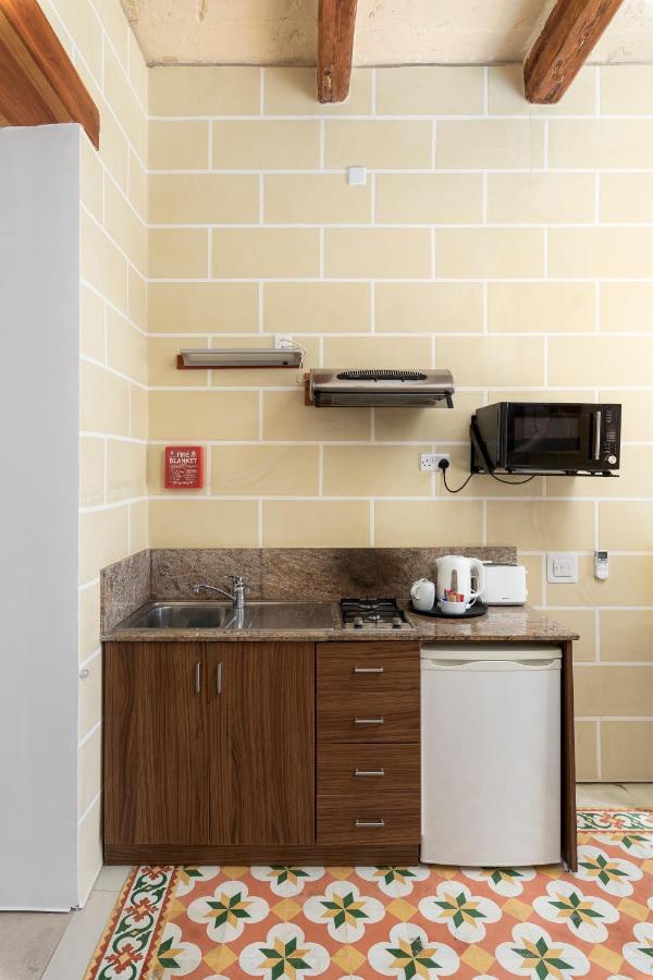 Quayside Apartments 마르사실로크 외부 사진