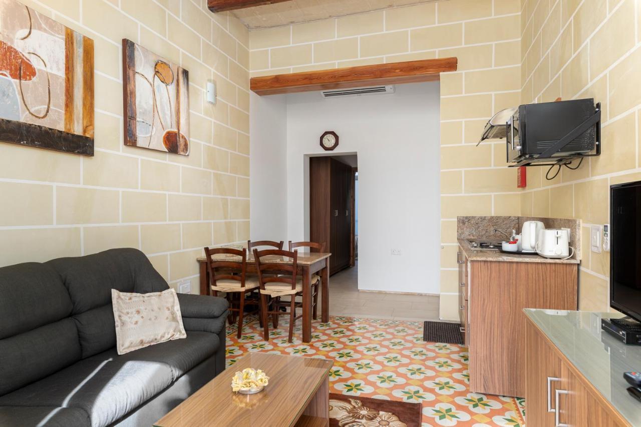 Quayside Apartments 마르사실로크 외부 사진