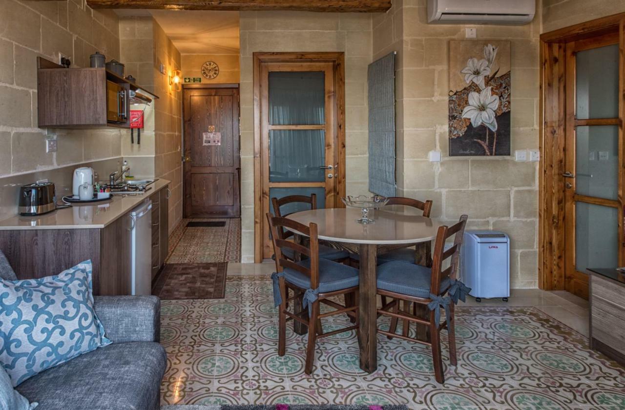 Quayside Apartments 마르사실로크 외부 사진